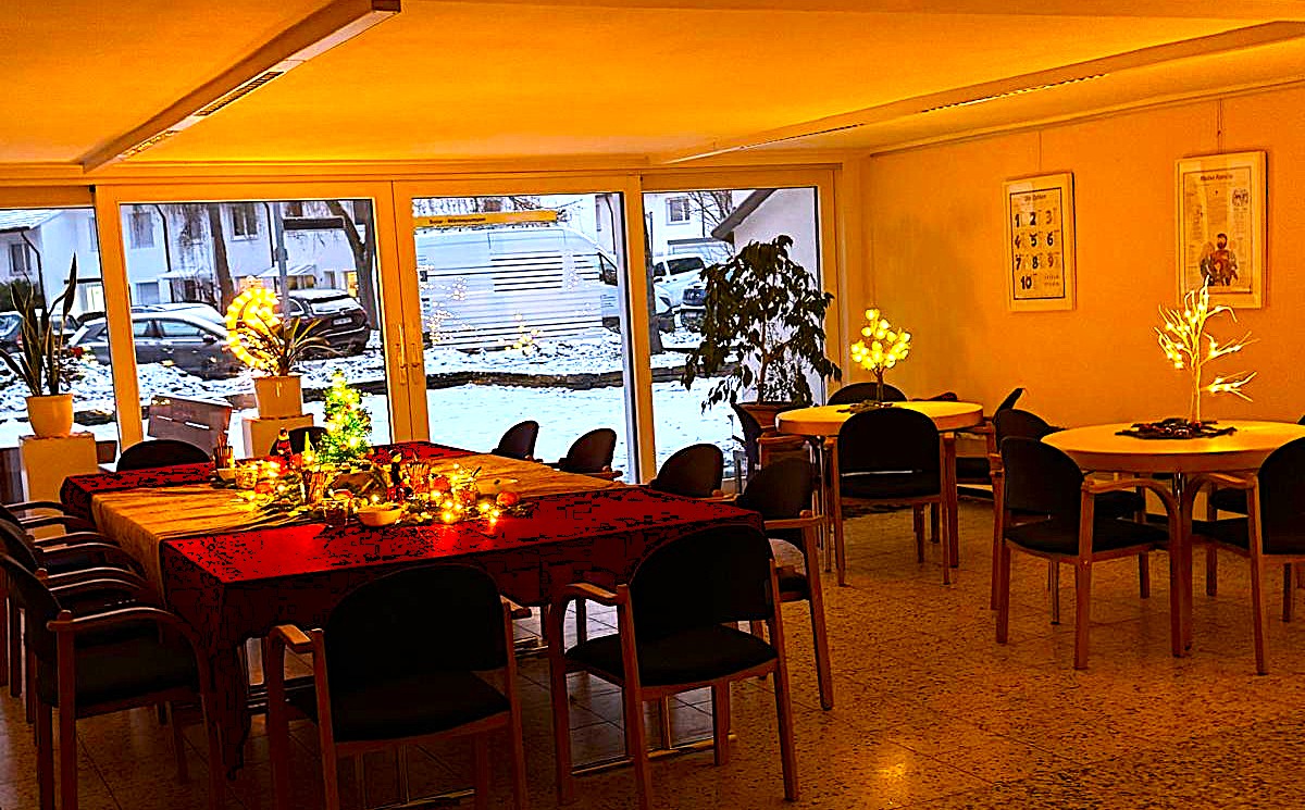 Heiligabend gemeinsam erleben: Offenes Beisammensein im Stadtteil statt alleine zu Hause